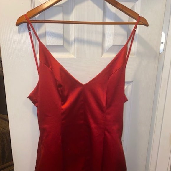 BEBE Little Red Corvette - Picture 3 of 9